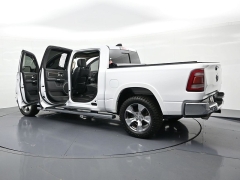 Used 2020  Ram 1500 4WD Crew Cab Laramie at Landmark Auto Credit Center near springfield&comma; IL