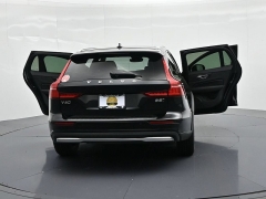 Used 2024  Volvo V60 Cross Country B5 AWD Plus at Landmark Auto Credit Center near springfield&comma; IL