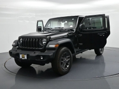 Used 2024  Jeep Wrangler Sport S 4 Door 4x4 at Landmark Auto Credit Center near springfield&comma; IL