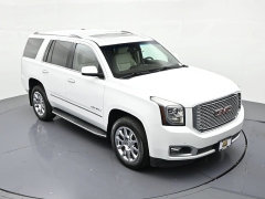 Used 2016  GMC Yukon 4d SUV 4WD Denali at Landmark Auto Credit Center near springfield&comma; IL