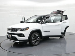 Used 2023  Jeep Compass Limited 4x4 at Landmark Auto Credit Center near springfield&comma; IL