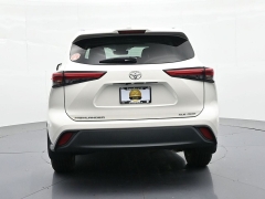 Used 2021  Toyota Highlander XLE AWD at Landmark Auto Credit Center near springfield&comma; IL