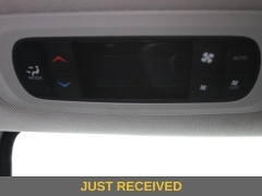 Used 2023  Chrysler Pacifica Touring L FWD at Landmark Auto Credit Center near springfield&comma; IL
