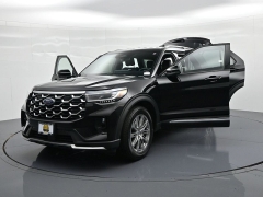 Used 2026  Ford Explorer Platinum 4WD at Landmark Auto Credit Center near springfield&comma; IL
