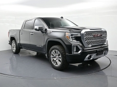 Used 2019  GMC Sierra 1500 4WD Crew Cab 147" Denali at Landmark Auto Credit Center near springfield&comma; IL