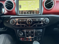 Used 2023  Jeep Gladiator Rubicon 4x4 at Kama'aina Nissan near Hilo&comma; HI