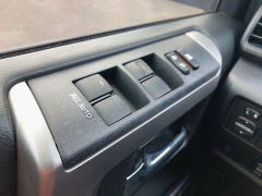 Used 2016  Toyota 4Runner 4d SUV 4WD SR5 at Kama'aina Nissan near Hilo&comma; HI