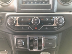 Used 2023 Jeep Gladiator Willys 4x4 at Kona Nissan near Kailua Kona, HI