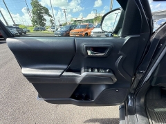Used 2022  Toyota Tacoma 4WD Limited Double Cab 5ft Bed V6 AT at Kona Nissan near Kailua Kona&comma; HI