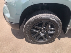 Used 2025  Chevrolet Silverado 1500 4WD Crew Cab 147" LT Trail Boss at Kama'aina Nissan near Hilo&comma; HI