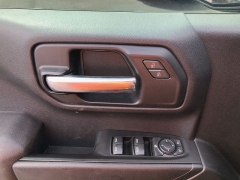 Used 2020  Chevrolet Silverado 1500 2WD Crew Cab Custom at Kama'aina Nissan near Hilo&comma; HI