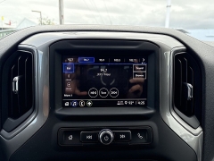 Used 2022  Chevrolet Silverado 1500 4WD Crew Cab 147" Custom Trail Boss at IK Auto Group near Hilo&comma; HI