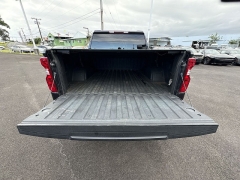 Used 2022  Chevrolet Silverado 1500 4WD Crew Cab 147" Custom Trail Boss at IK Auto Group near Hilo&comma; HI