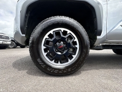 Used 2024  Toyota Tacoma 4WD TRD Off Road Double Cab 5ft Bed AT at Kama'aina Nissan near Hilo&comma; HI