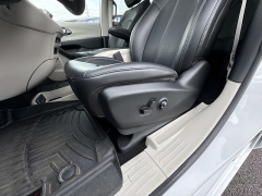 Used 2024  Chrysler Pacifica Touring L FWD at Kama'aina Nissan near Hilo&comma; HI