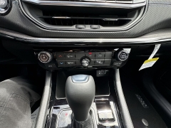 New 2026  Jeep Compass Latitude Altitude 4x4 at IK Auto Group near Hilo&comma; HI
