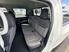 Used 2024  Nissan Frontier Crew Cab 4x2 SV at IK Auto Group near Hilo&comma; HI