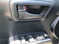 Used 2018 Toyota Tacoma 2WD Double Cab SR5 V6 at Kona Nissan near Kailua Kona, HI