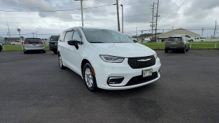 Used 2024  Chrysler Pacifica Touring L FWD at Kama'aina Nissan near Hilo&comma; HI