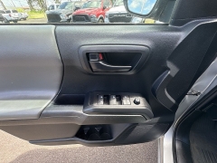 Used 2023  Toyota Tacoma 2WD SR5 Double Cab 5' Bed I4 AT &lpar;Natl&rpar; at IK Auto Group near Hilo&comma; HI