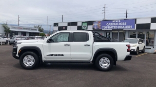 Used 2024  Nissan Frontier Crew Cab 4x4 SV at IK Auto Group near Hilo&comma; HI