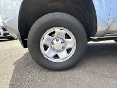 Used 2023  Toyota Tacoma 2WD SR5 Double Cab 5' Bed I4 AT &lpar;Natl&rpar; at IK Auto Group near Hilo&comma; HI