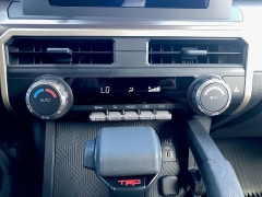 Used 2025  Toyota Tacoma 4WD TRD Off Road Double Cab 5ft Bed AT at Kama'aina Nissan near Hilo, HI