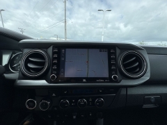 Used 2020  Toyota Tacoma 4WD Double Cab TRD Off-Road Auto at Kona Nissan near Kailua Kona&comma; HI