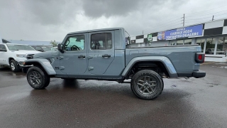 New 2025  Jeep Gladiator Sport S 4x4 at IK Auto Group near Hilo&comma; HI