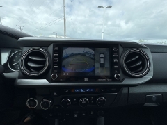 Used 2020  Toyota Tacoma 4WD Double Cab TRD Off-Road Auto at Kona Nissan near Kailua Kona&comma; HI