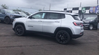 Used 2026  Jeep Compass Latitude Altitude 4x4 at Kama'aina Nissan near Hilo&comma; HI