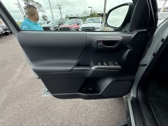 Used 2023  Toyota Tacoma 4WD TRD Off Road Double Cab 5ft Bed V6 AT at Kama'aina Nissan near Hilo&comma; HI