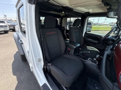 Used 2023  Jeep Gladiator Rubicon 4x4 at Kama'aina Nissan near Hilo&comma; HI