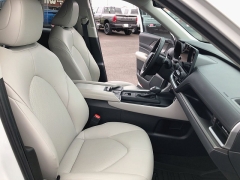 Used 2024  Toyota Grand Highlander XLE FWD at Kona Nissan near Kailua Kona&comma; HI