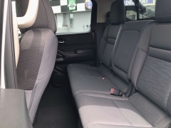 Used 2024  Nissan Frontier Crew Cab 4x4 SV at IK Auto Group near Hilo&comma; HI