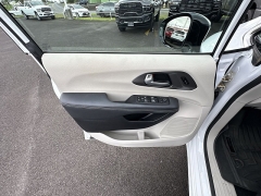 Used 2024  Chrysler Pacifica Touring L FWD at Kama'aina Nissan near Hilo&comma; HI