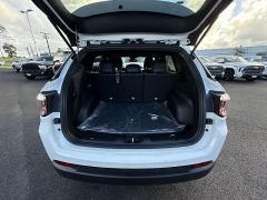 New 2026  Jeep Compass Latitude Altitude 4x4 at IK Auto Group near Hilo&comma; HI