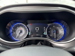 Used 2024  Chrysler Pacifica Touring L FWD at Kama'aina Nissan near Hilo&comma; HI