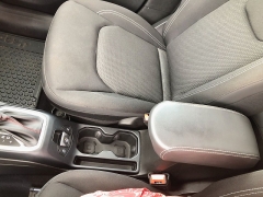 Used 2023  Jeep Renegade Latitude 4x4 at Kama'aina Nissan near Hilo&comma; HI