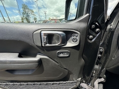 Used 2025  Jeep Gladiator Mojave 4x4 at IK Auto Group near Hilo&comma; HI