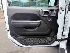Used 2023  Jeep Gladiator Rubicon 4x4 at Kama'aina Nissan near Hilo&comma; HI