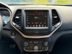 Used 2017  Jeep Cherokee 4d SUV 4WD Limited V6 at Kama'aina Nissan near Hilo&comma; HI
