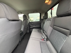New 2025 Nissan Frontier Crew Cab 4x4 SV at Kama'aina Nissan near Hilo, HI