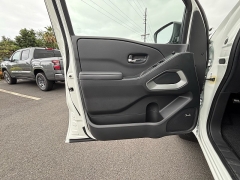 New 2025 Nissan Frontier Crew Cab 4x4 SV at Kama'aina Nissan near Hilo, HI