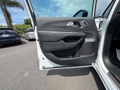 New 2025 Chrysler Pacifica Select FWD at IK Auto Group near Hilo, HI