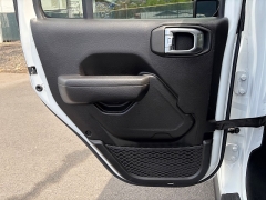 Used 2023  Jeep Gladiator Rubicon 4x4 at Kama'aina Nissan near Hilo&comma; HI