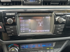 Used 2014  Toyota Corolla 4d Sedan S at Kama'aina Nissan near Hilo&comma; HI