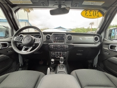 Used 2023  Jeep Gladiator Overland 4x4 at IK Auto Group near Hilo&comma; HI