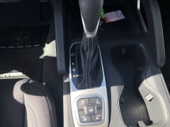 New 2026  Nissan Frontier Crew Cab 4x4 Long Bed SV at Kama'aina Nissan near Hilo&comma; HI