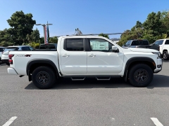New 2026  Nissan Frontier Crew Cab 4x4 PRO-4X at Kama'aina Nissan near Hilo&comma; HI
